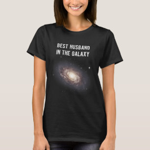 T-shirt Dans la galaxie du mari en chemise