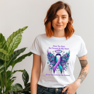 T-shirt Dans l'amour de la mémoire de la femme de sensibil