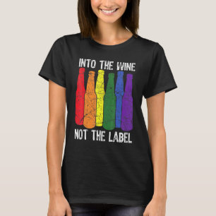 T-shirt Dans le vin, pas l'étiquette Fierté bisexuelle Boi