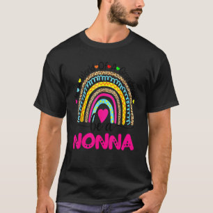 T-shirt Dans Un Monde Plein De Granmas Soyez Un Arc-En-Cie
