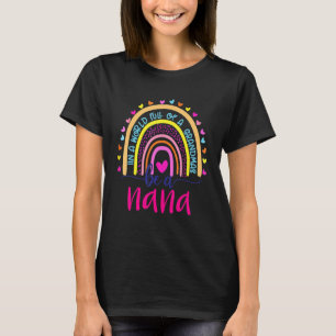 T-shirt Dans Un Monde Plein De Granmas Soyez Un Arc-En-Cie