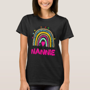 T-shirt Dans un monde plein de mamies soyez une nannie arc