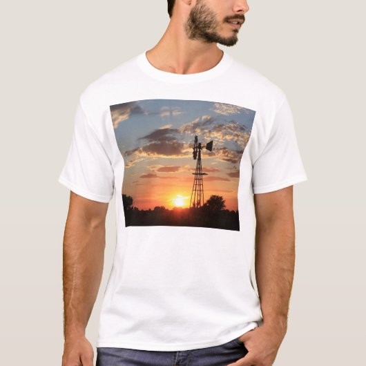 T-shirt de coucher du soleil de moulin à vent de (Devant)