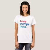 T-shirt de haine d'atouts d'amour (Devant entier)
