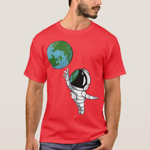 T-shirt de l'astronaute de la Terre spatiale