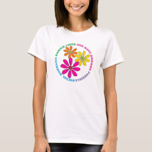 T-shirt de marguerites d'assistant social