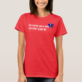 T-shirt de médecin de maman