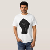 T-shirt de poing augmenté par révolutionnaire (Devant entier)