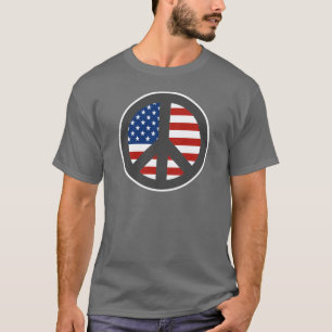 T-shirt de signe de paix de drapeau américain