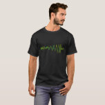 T-shirt de vagues de la gravité de LIGO<br><div class="desc">Ce sont les ondes de gravité détectées par le projet de LIGO de la fusion de deux trous noirs. Les données de Hanford sont en jaune, Livingston que les données sont en vert. Les données de Hanford sont inversées et 7ms décalé, semblable aux données éditées de graphique pour expliquer l'orientation...</div>