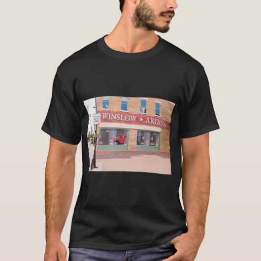 T-shirt Debout sur le coin (Devant)