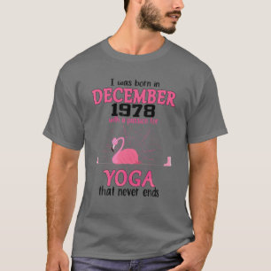 T-shirt DÉCEMBRE 1978 Avec Une Passion Pour Le Yoga Qui Ne