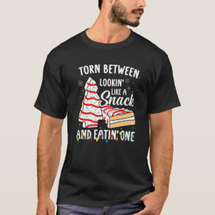 T-shirt Déchiré entre avoir l'air d'un snack et manger un