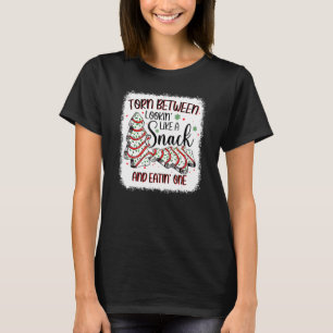 T-shirt Déchiré Entre L'Apparence D'Un Snack Ou D'Un Ch À