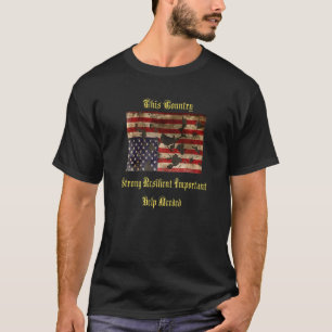 T-shirt Déchirure du drapeau américain déchirée par la gue