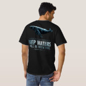 T-shirt Deep Waters Whale Christian Comfort Verse (Dos entier)