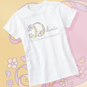 T-shirt Delanie, nom de fille signifiant coeurs monogramme