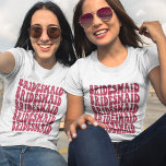T-shirt Demoiselle d'honneur Magenta personnalisé tenue de<br><div class="desc">Vous cherchez la tenue parfaite pour la fête de bachelorette ? Vous voulez changer un peu les choses et avoir une fête thématique amusante ? Alors ne cherchez pas plus loin que nos t-shirts personnalisés de demoiselle d'honneur rose magenta ! Nos chemises sont faites pour correspondre parfaitement à la fête...</div>