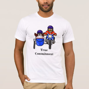 T-shirt d'engagement de couples de cycliste