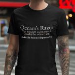 T-shirt Département des sciences personnalisées Razor d'Oc<br><div class="desc">Razor d'Occam est un principe scientifique de résolution de problèmes qui signifie simplement que l'explication la plus simple est généralement la bonne. Parmi les hypothèses concurrentes, celle qui comporte le moins d'hypothèses devrait être choisie. Ce serait un beau cadeau scientifique pour quelqu'un qui aime les lois et les règles de...</div>