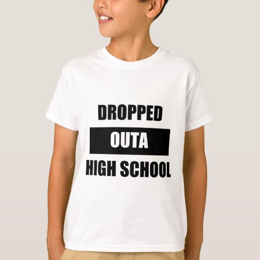 T-SHIRT DÉPOSÉ À L'EXTÉRIEUR DE L'ÉCOLE SECONDAIRE (Devant)