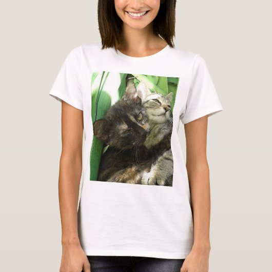 T-shirt Des chatons mignons (Devant)