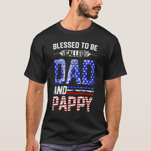 T-shirt Des Hommes Bénis D'Être Appelés Papa Et Pères Pâle (Devant)