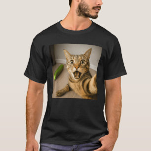 T-shirt Design de mème de selfie de chat choqué drôle avec