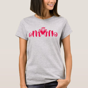 T-shirt Design Élégant Texte Maman Typographie Avec Coeur