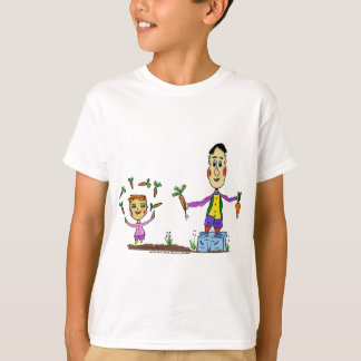 T-shirt Deux cartoons characters de juggling carrots.