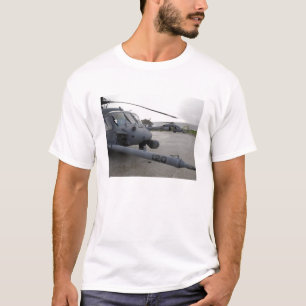 T-shirt Deux HH-60G pavent des faucons