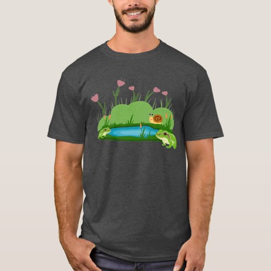 T-shirt Deux mignonnes grenouilles et un escargot assis au (Devant)