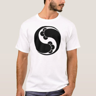 T-shirt Deux tourbillons de girofle de forme modifiée