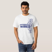 T-shirt Différemment Câblé – Mois de la sensibilisation à (Devant entier)
