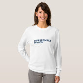T-shirt Différemment Câblé – Mois de la sensibilisation à (Devant entier)