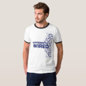 T-shirt Différemment Câblé – Mois de la sensibilisation à (Devant entier)