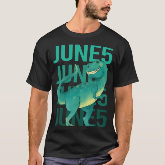 T-shirt Dinosaur drôle - 5 Juin 5 05 (Devant)
