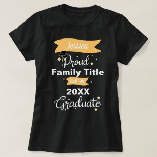 T-shirt Diplôme customisé 2023 avec le nom Famille Fière