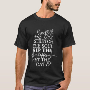 T-shirt Dire drôle pour une amante de chat et de café pour