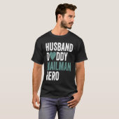 T-shirt Distressed Mailman  Husband Daddy Mailman Hero (Devant entier)
