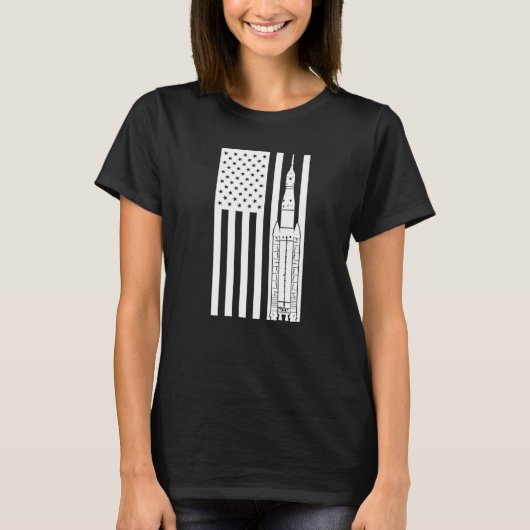 T-shirt Drapeau américain de la fusée SLS Space Launch Sys (Devant)