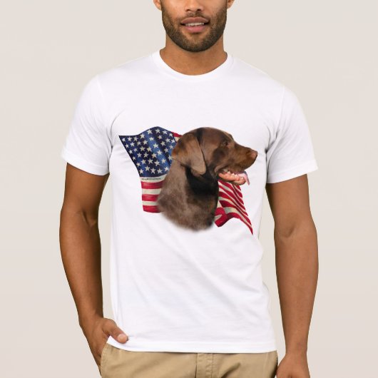 T-shirt Drapeau américain de récupération de chocolat Labr (Devant)