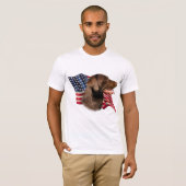 T-shirt Drapeau américain de récupération de chocolat Labr (Devant entier)