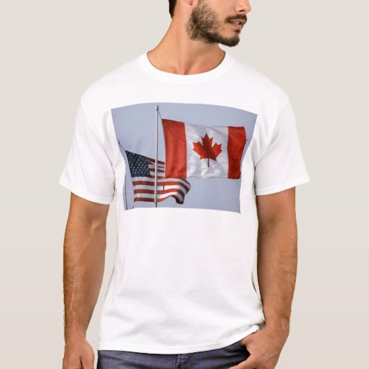 T-SHIRT DRAPEAU AMÉRICAIN/DRAPEAU CANADIEN (Devant)