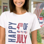 T-shirt Drapeau américain patriotique 4 juillet<br><div class="desc">Cute Patriotic USA American Flag Heart 4 juillet T-Shirt! Caractéristiques mignon à l'aspect angoissé des coeurs du drapeau américain pour former une image amusante rouge, blanc et bleu! Customisez les couleurs de l'arrière - plan et les polices si vous le souhaitez ! Célébrez les étoiles et les rayures avec ce...</div>