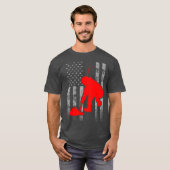 T-shirt Drapeau de curling avec balai (Devant entier)
