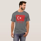 T-shirt Drapeau de la Turquie avec le nom dans le turc (Devant entier)