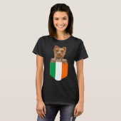 T-shirt Drapeau Irlande Yorkshire Terrier Chien dans la po (Devant entier)