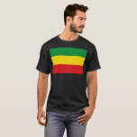 T-shirt Drapeau rastafarien Rasta Ethiopie<br><div class="desc">Les couleurs rouge, vert et jaune représentent le drapeau du Rastafarianisme, mais c'est aussi un drapeau de l'Ethiopie. Voici un cadeau Rasta de haute qualité et un grand design pour tous les rastafariens. Visitez notre magasin pour trouver plus de cadeaux Rasta cool et d'autres idées cadeaux de drapeaux du monde....</div>