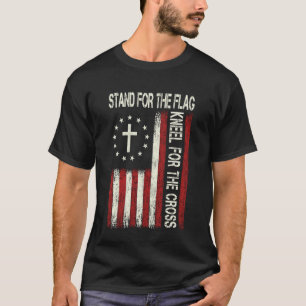 T-shirt Dressez-vous pour le drapeau agenouillez-vous pour